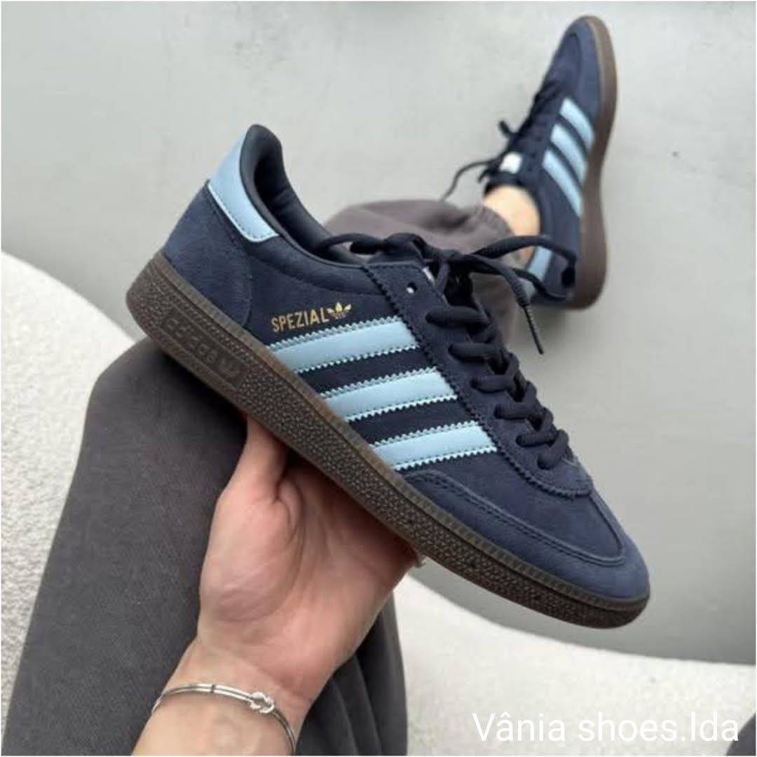 Adidas Handball Spezial Azul Marinho/Azul Claro – Elegância e Conforto em Cada Passo