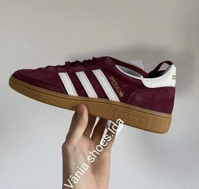 Adidas Handball Spezial Bordô/Branco – Estilo Clássico com um Toque Premium
