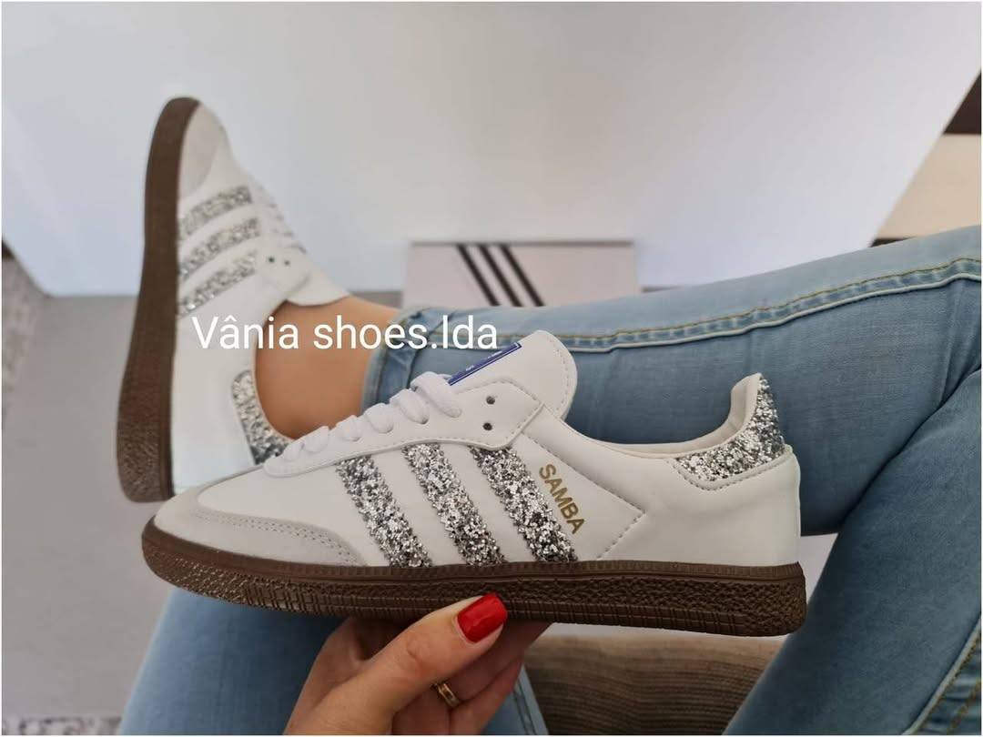 Adidas Samba Branco com Detalhes Prateados – Elegância que Faz a Diferença