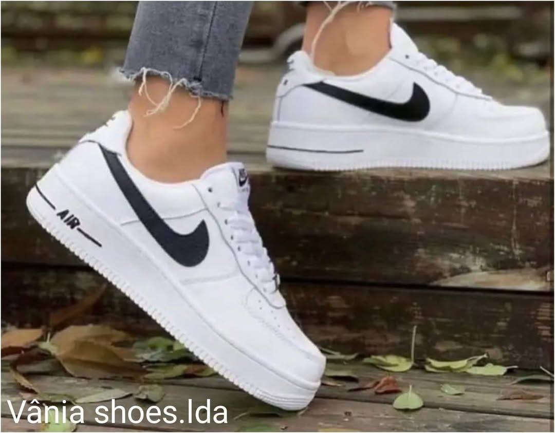 Nike Air Force 1 Branco e Preto
