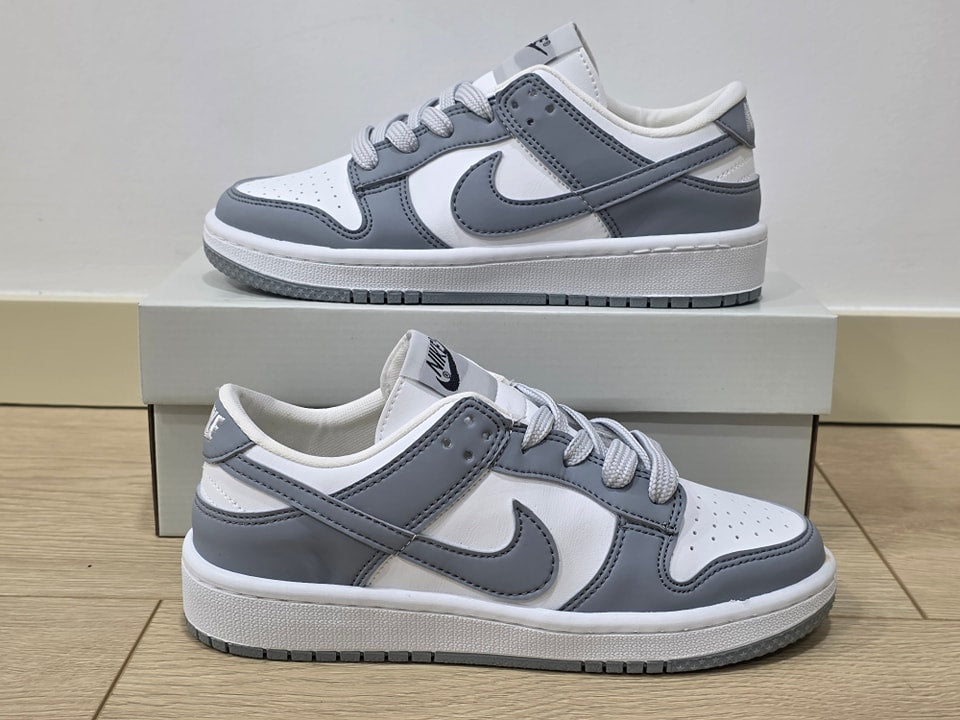 Nike Dunk Infantil Branco e Cinzento